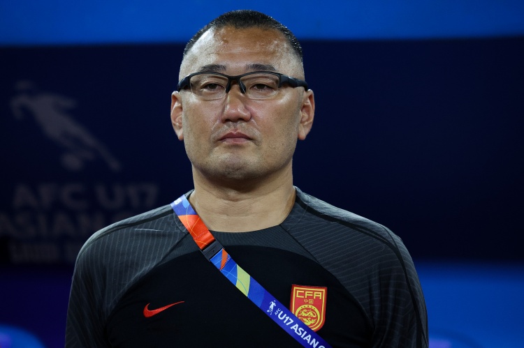 津媒：上村健一未完成進(jìn)U17世界杯賽任務(wù)，能否繼續(xù)執(zhí)教尚無(wú)答案