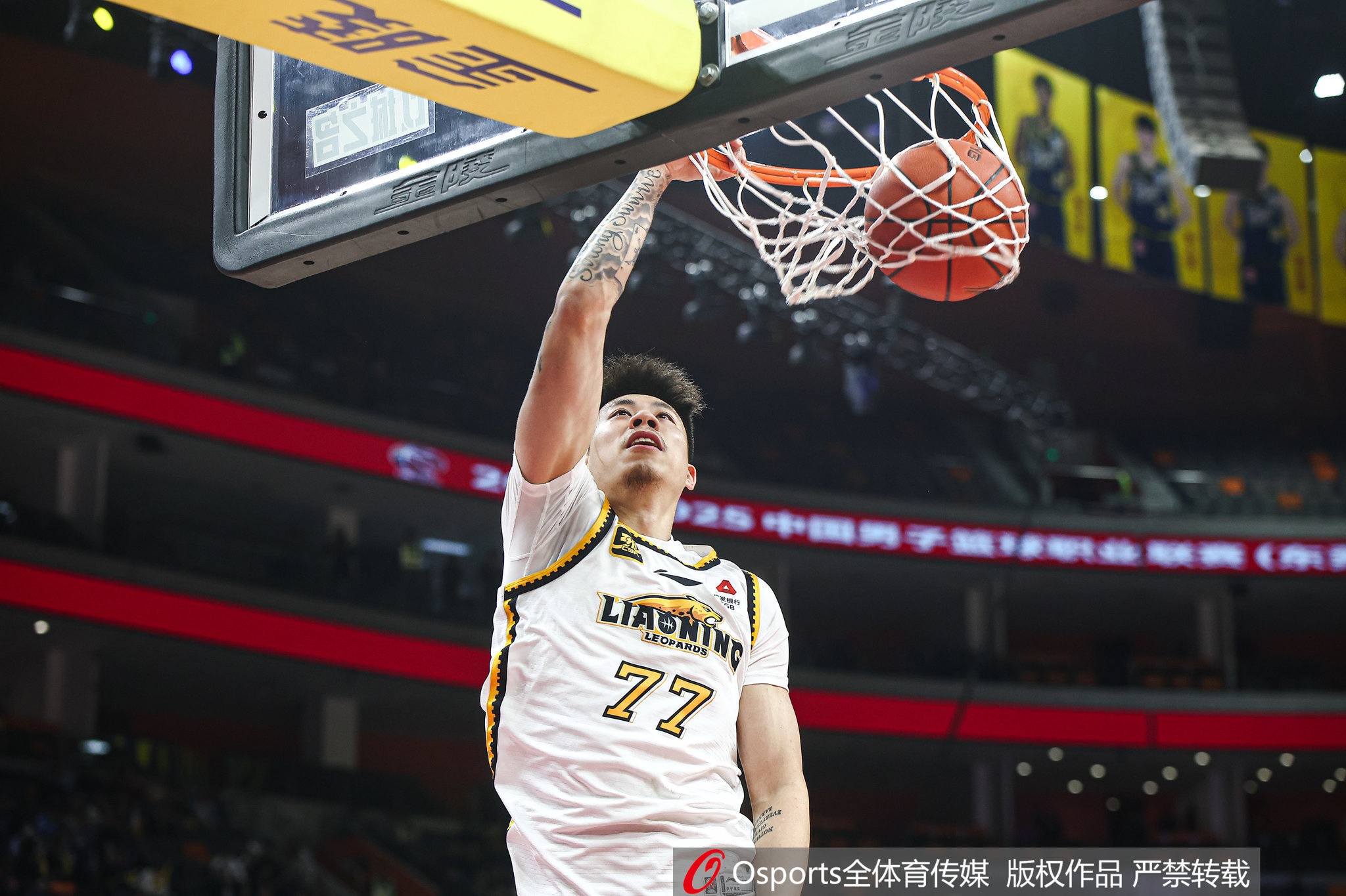 張鎮(zhèn)麟復(fù)出！楊鳴：張鎮(zhèn)麟求戰(zhàn)意愿非常強(qiáng)今晚將會(huì)給他報(bào)名