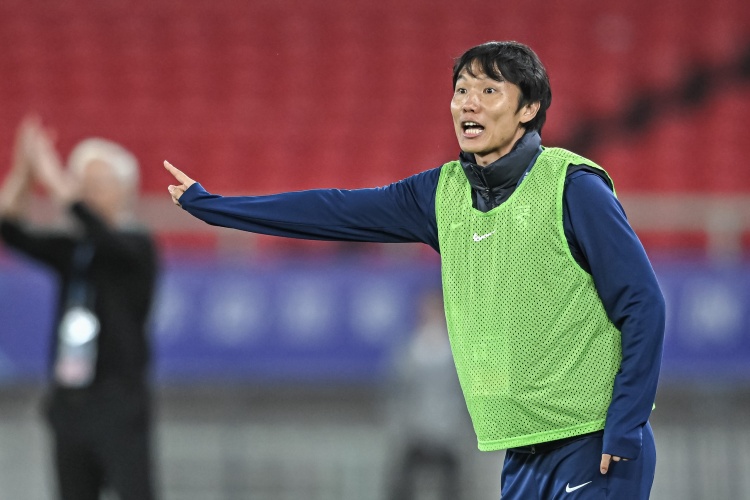 鄧卓翔：三鎮(zhèn)隊(duì)員們發(fā)揮出了能力首勝對于壓力是一種釋放