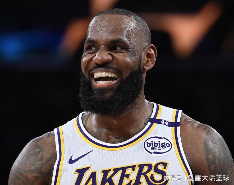 美媒排NBA現(xiàn)役側(cè)翼：老詹力壓杜蘭特排第一，倫納德第2，阿門上榜
